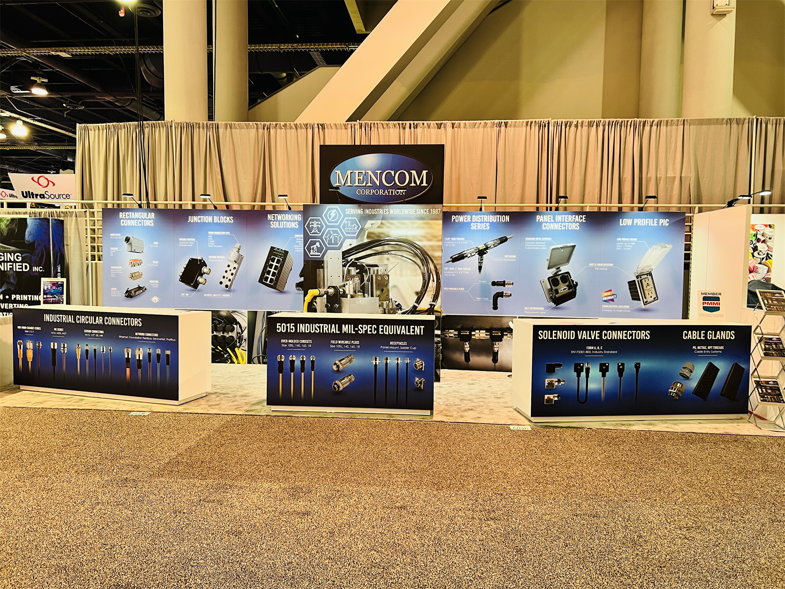 MenCom 10' x 30' Pack Expo Custom Exhibits