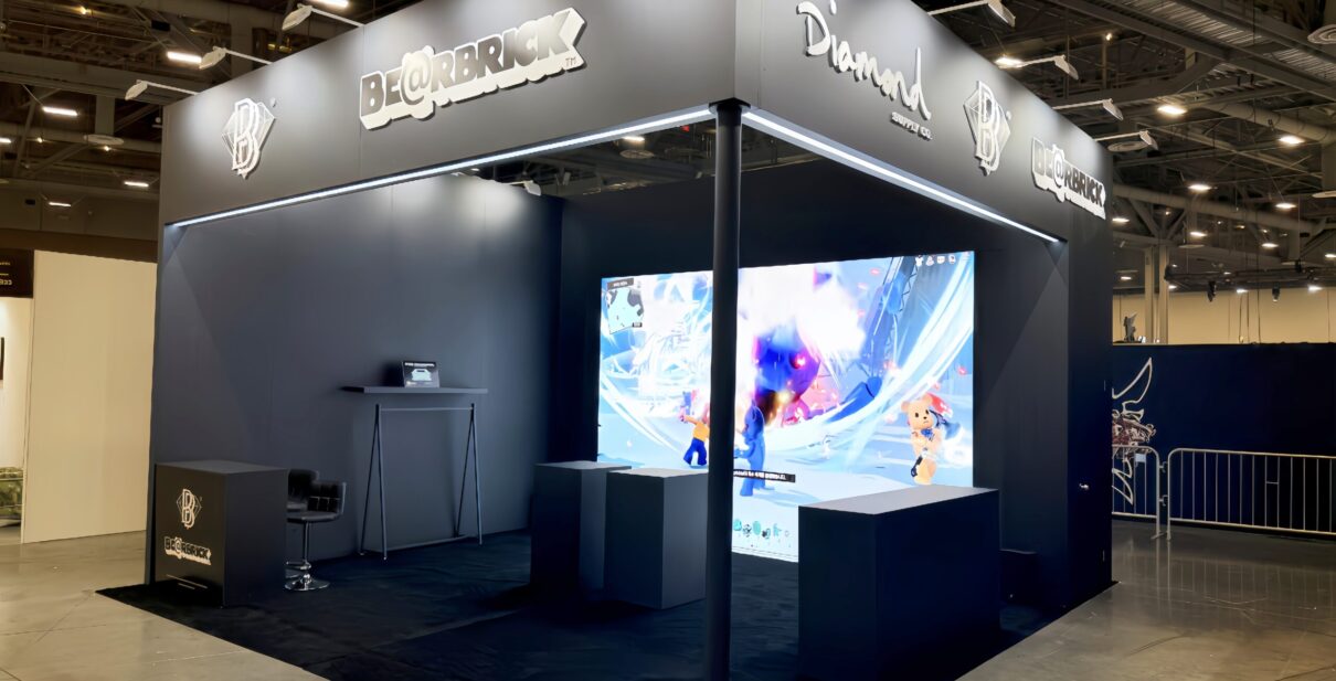 Move Interactive 20' x 20' ComplexCon LED Video Wall Booth Las Vegas