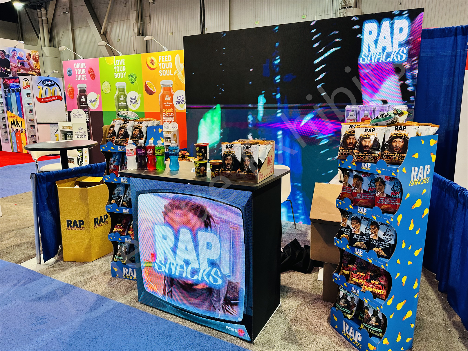 Rap Snack NACS Show P2.6 LED Video Reception Counter & Back Wall